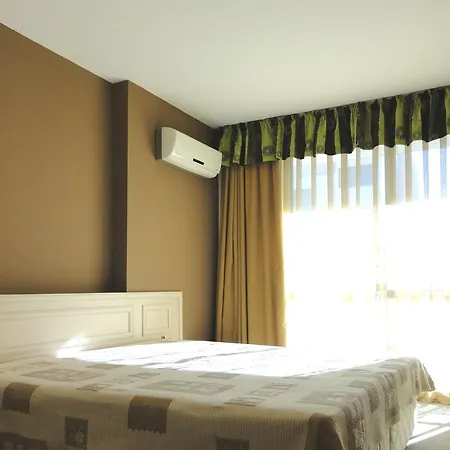 Avalon Freya -apartcomplex Sunny Beach